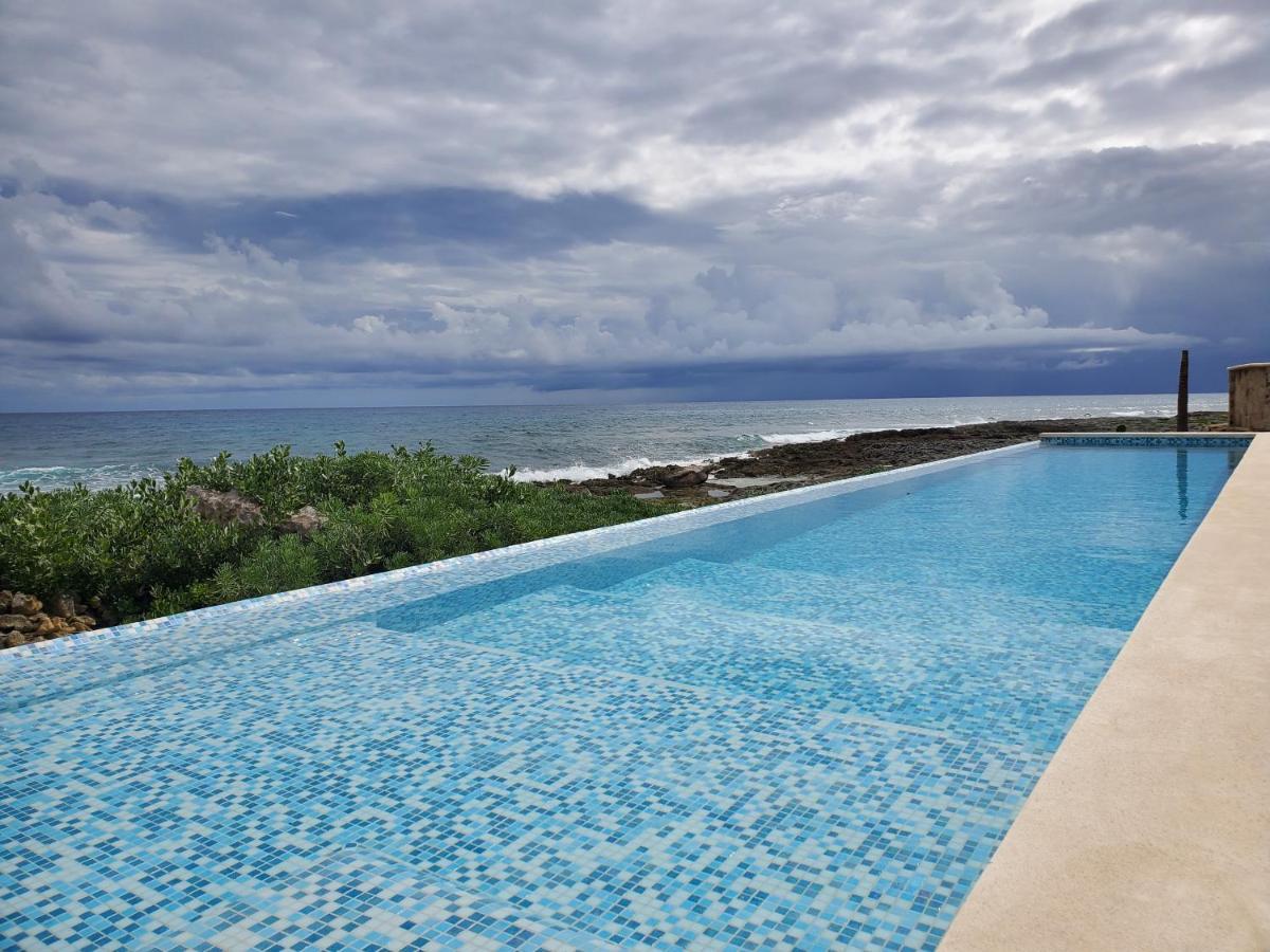 Riviera Maya Luxury Oceanfront Condo Akumal Exterior photo